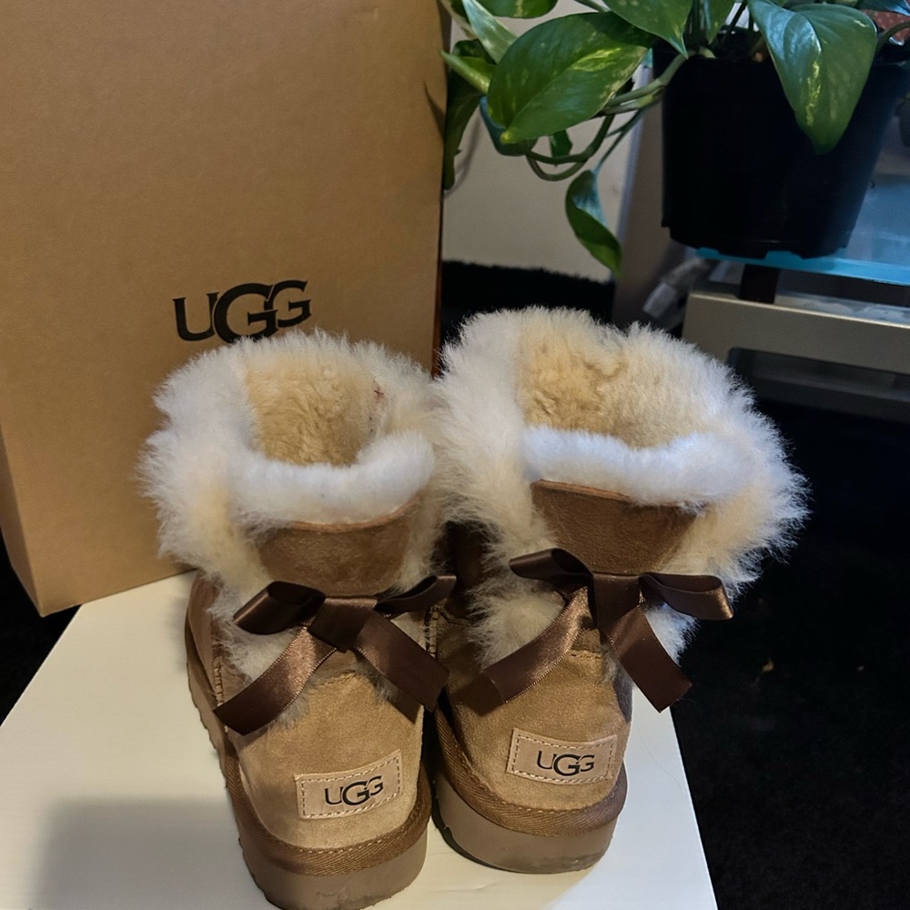 Ugg Boots Mini Bailey - image 2